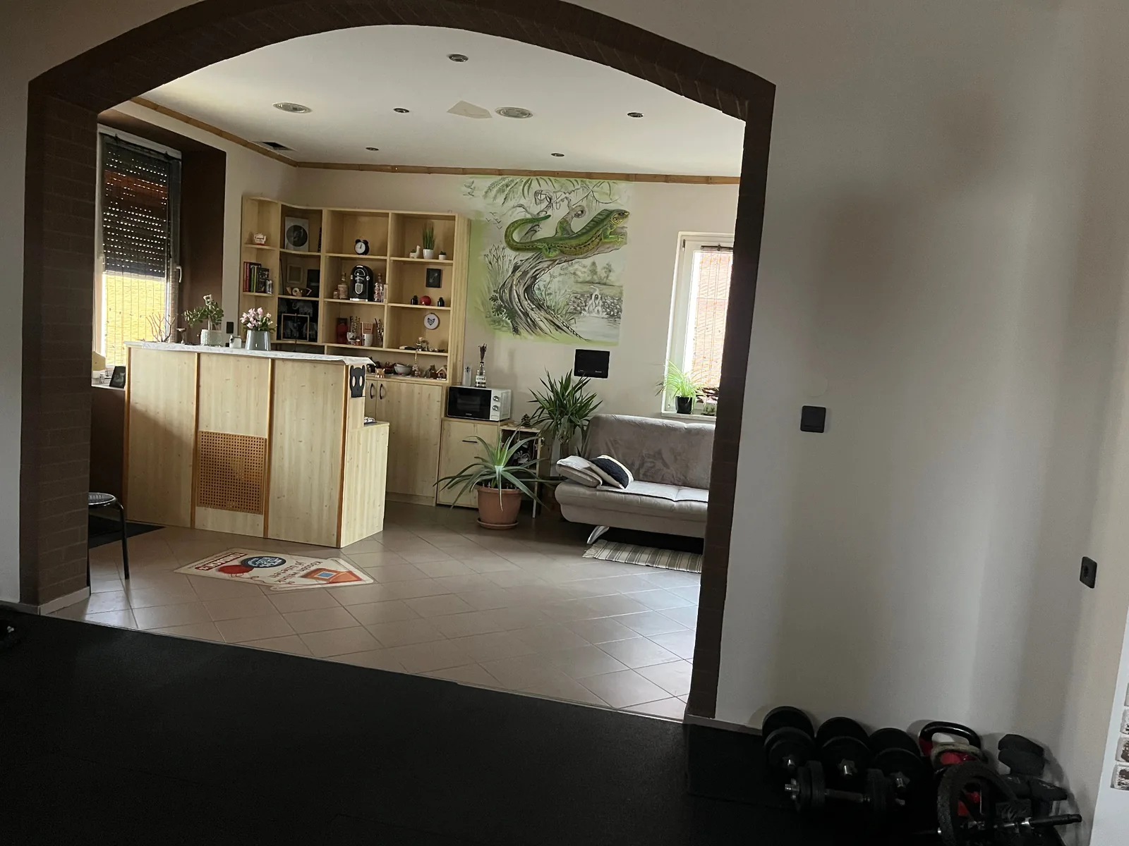 Edzőterem fogadótér és pihenő